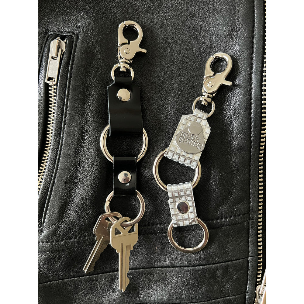 Devoura Keychain in Black Leather